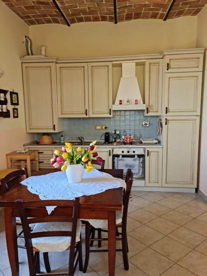 Appartamento Lago Trasimeno - Torricella Pg ภายนอก รูปภาพ