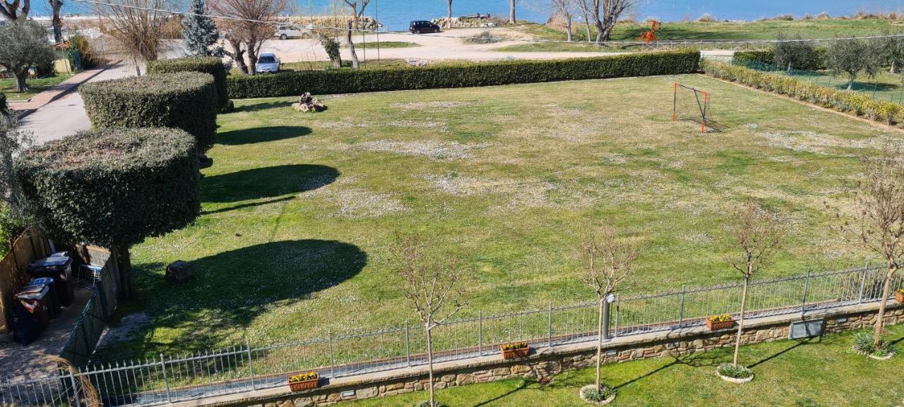 Appartamento Lago Trasimeno - Torricella Pg ภายนอก รูปภาพ